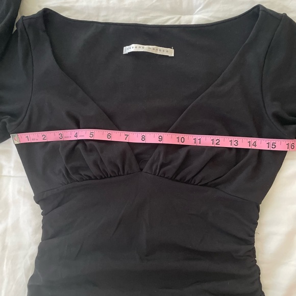 Susana Monaco Black Deep V-Neck Side Ruched Top in Black -SZ Medium - Picture 9 of 15